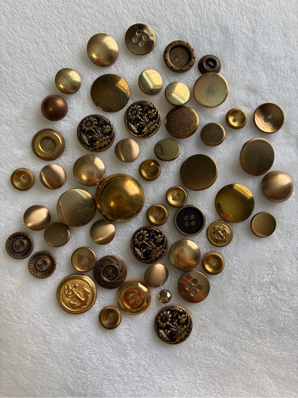 Vintage Buttons - Mixed Lot of 50 - Gold Brass Tone Metal Crafting Sewing Old